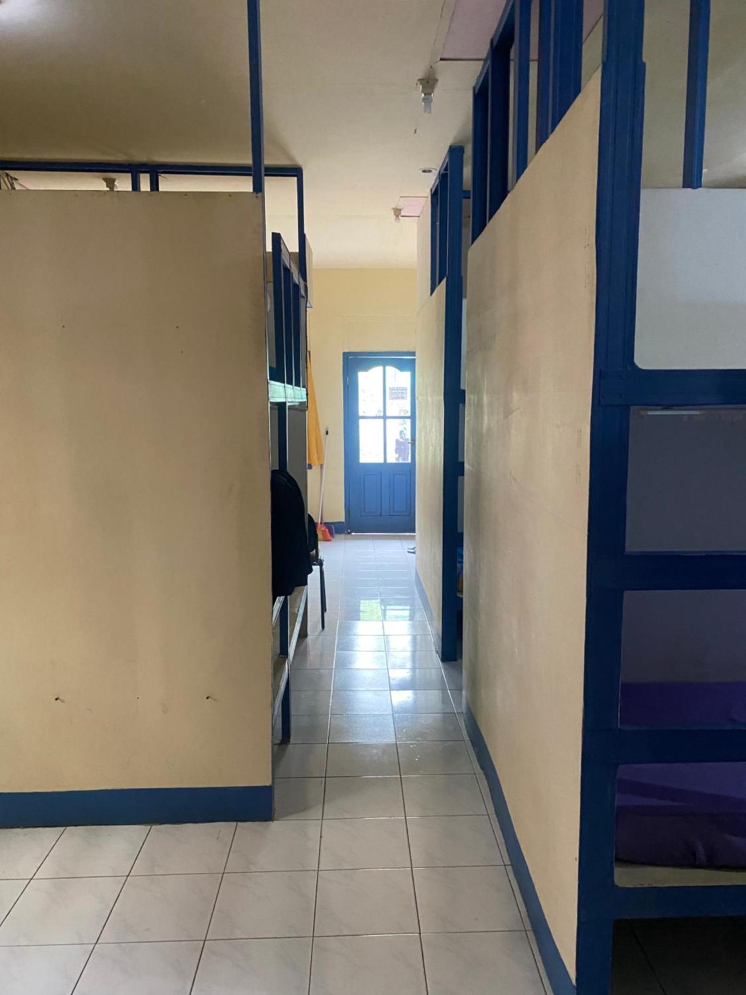 Cempaka Hostel 라부안 바조 외부 사진